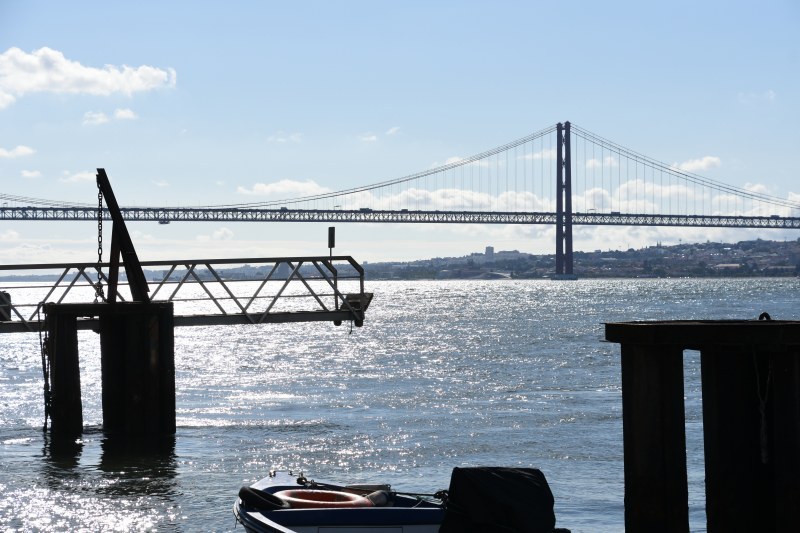 4月25日橋2 in Portugal Cacihas