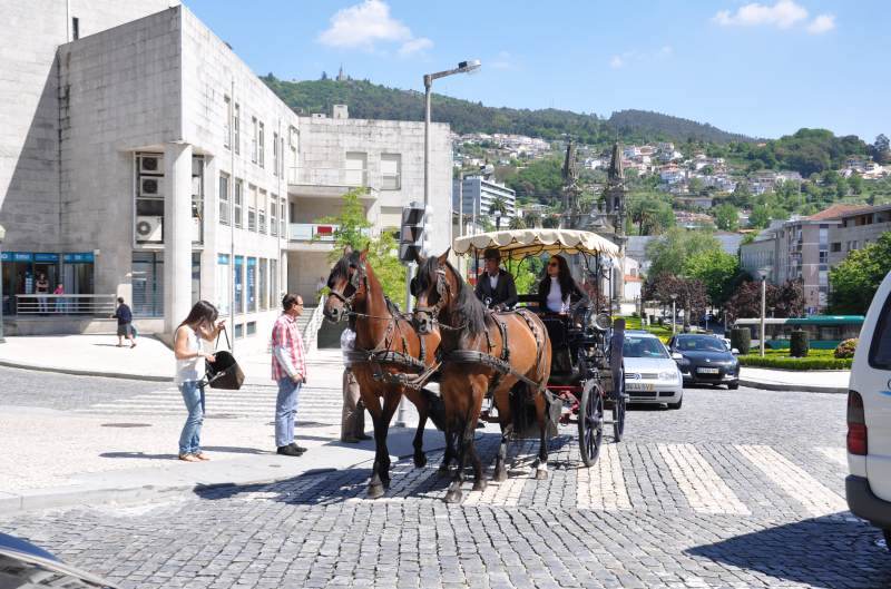 L𑖂nԁ@in Portugal Guimaraes