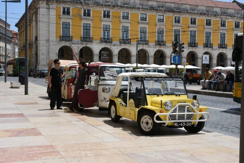 ό^NV[@in Portugal Lisboa