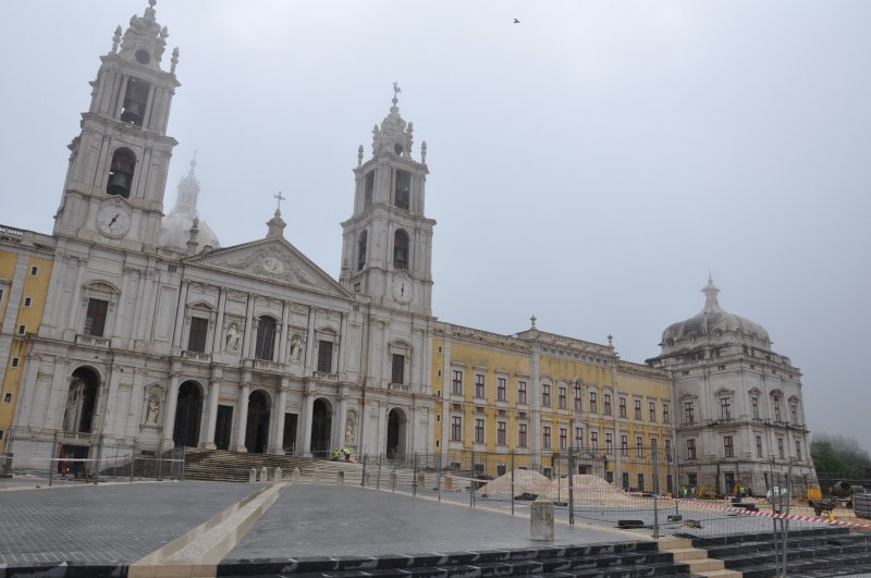 雨のマフラ修道院・2 in Portugal Mafra