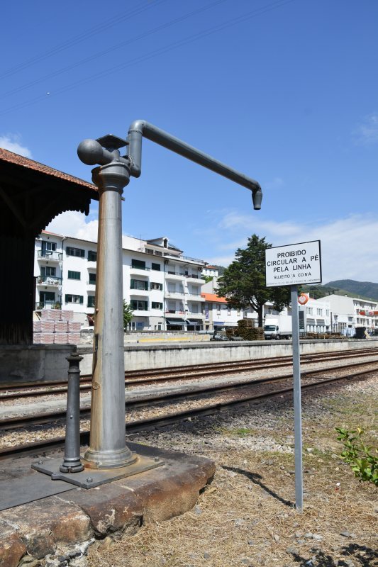 ピニャオン駅のオブジェ in Portugal Pinhao