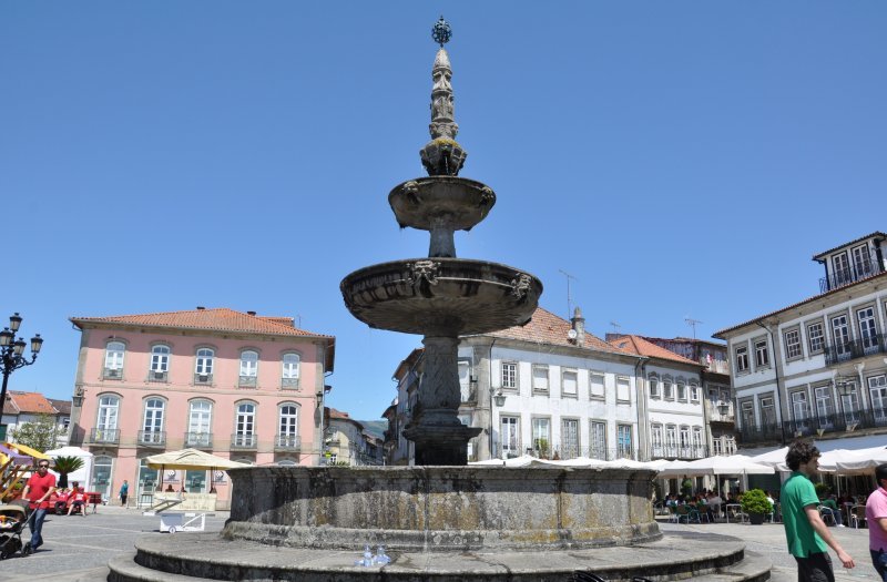 L̕@in Portugal Ponte de Lima