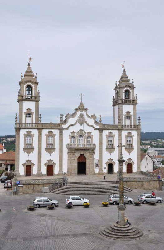 カテドラル2階からのミゼリコルディア教会 in Portugal Viseu